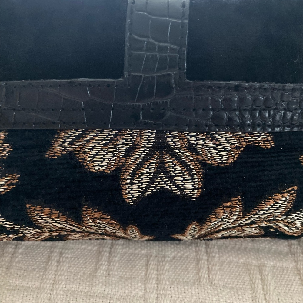 Vintage Marshall Field’s embroidered rhinestone purse. - Picture 3 of 10